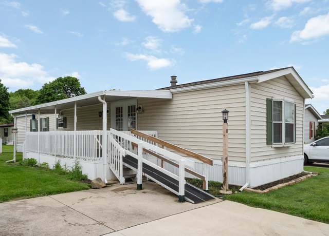 Property at 8 Winter Pine Dr, Delaware, OH 43015, 2 beds, 2 baths