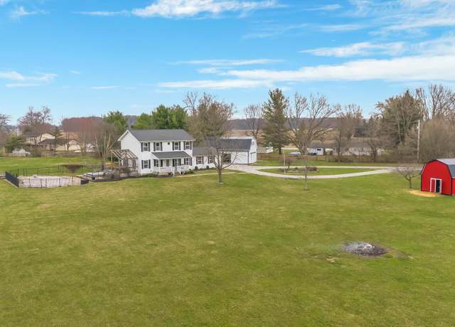 Property at 8383 Horseshoe Rd, Ashley, OH 43003, 3 beds, 2.5 baths