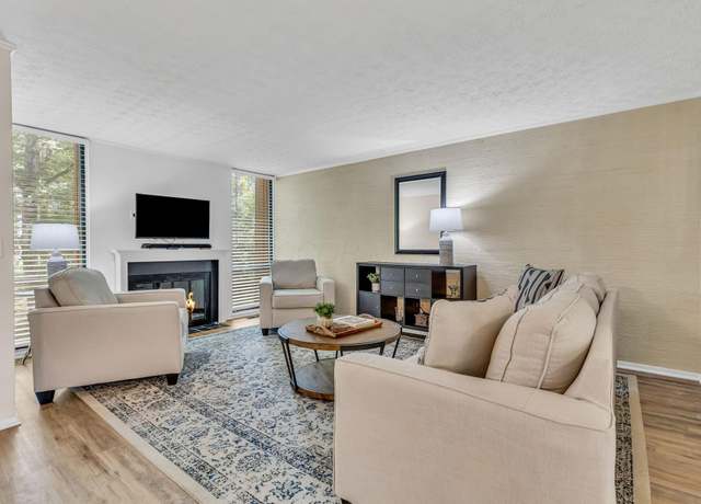 Photo of 5062 Strawpocket Ln, Westerville, OH 43081