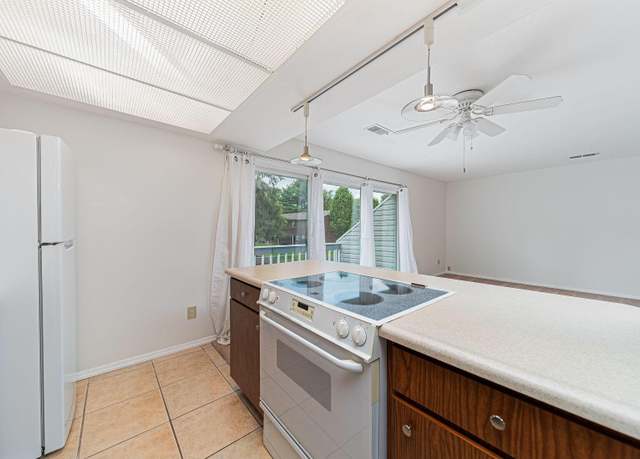Property at 101 W Ticonderoga Dr Unit B, Westerville, OH 43081, 1 bed, 1 bath