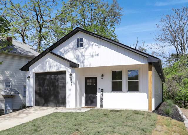 Property at 344 Buckingham St, Newark, OH 43055, 3 beds, 2 baths