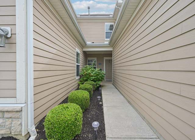 Photo of 3143 Rossmore Cir, Powell, OH 43065