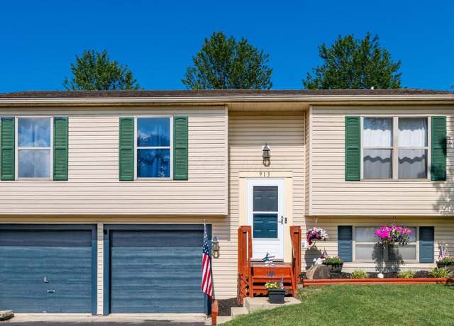 Property at 913 Lateglow Ct, Newark, OH 43055, 3 beds, 1.5 baths