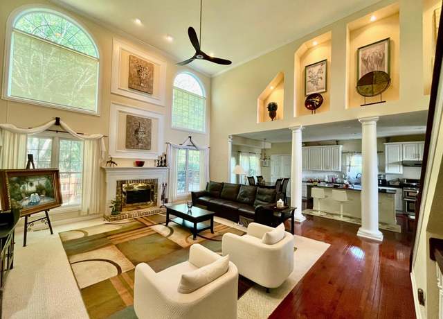 Photo of 5386 Medallion Dr W, Westerville, OH 43082