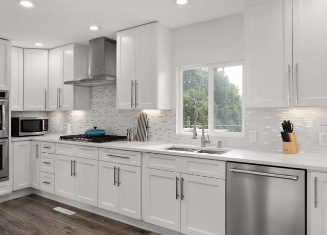 Property at 50 S Kellner Rd, Columbus, OH 43209, 3 beds, 2.5 baths