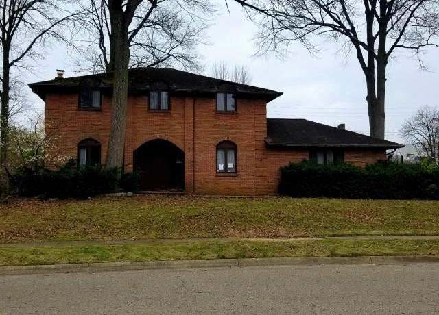 Property at 4999 Doral Ave, Columbus, OH 43213, 4 beds, 2.5 baths