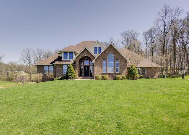 Property at 22 Laurelwood Dr, Mount Vernon, OH 43050, 4 beds, 4.5 baths