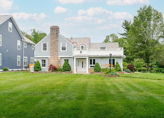 Property at 2738 E Broad St, Columbus, OH 43209, 4 beds, 3.5 baths