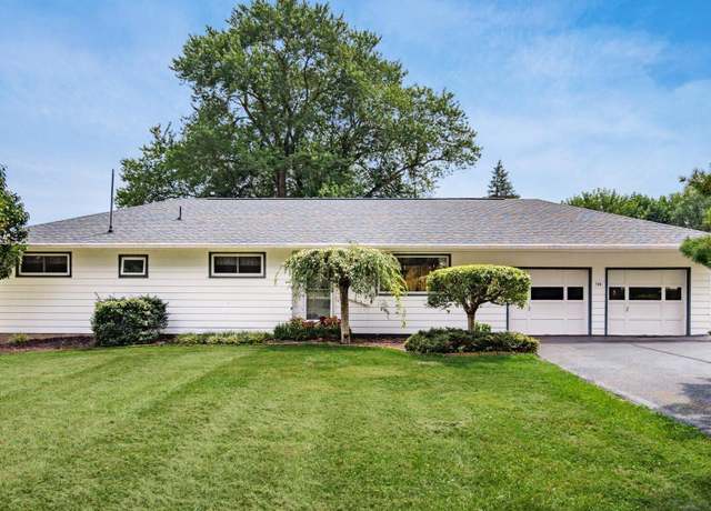 Property at 700 Downard Rd, Zanesville, OH 43701, 3 beds, 2.5 baths