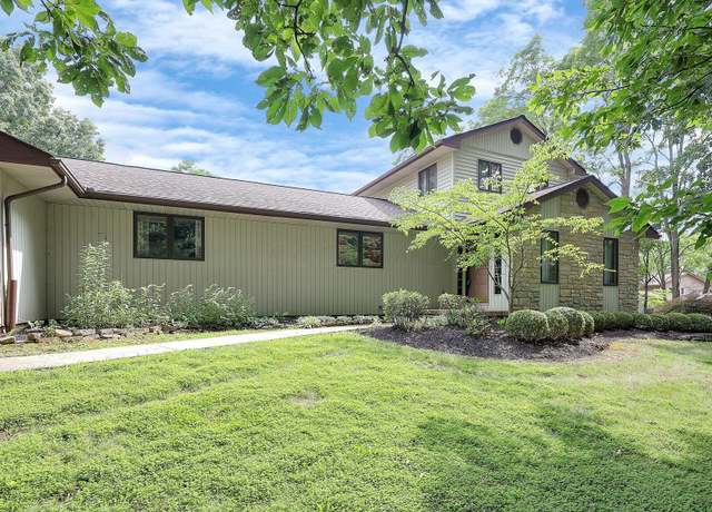 Property at 9200 Knoll Dr, Galena, OH 43021, 3 beds, 2 baths