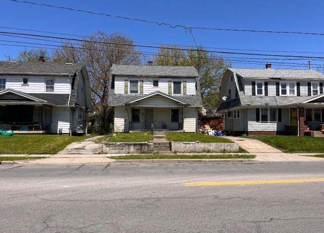 Property at 1924 Dorr St, Toledo, OH 43607, 3 beds, 1 bath