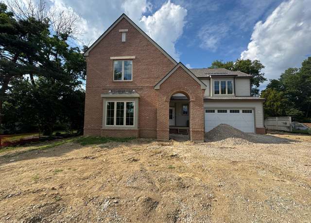 Property at 2450 Sandover Rd, Columbus, OH 43220, 5 beds, 5 baths