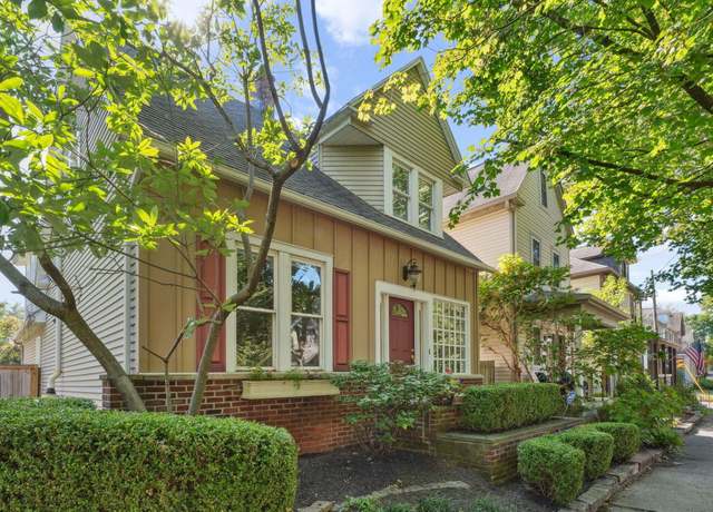 Property at 786 Ebner St, Columbus, OH 43206, 3 beds, 2.5 baths