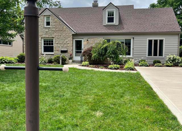Photo of 2309 Woodstock Rd, Upper Arlington, OH 43221