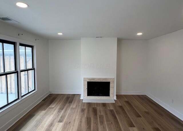 Property at 251 E Kossuth St Unit A, Columbus, OH 43206, 2 beds, 1 bath