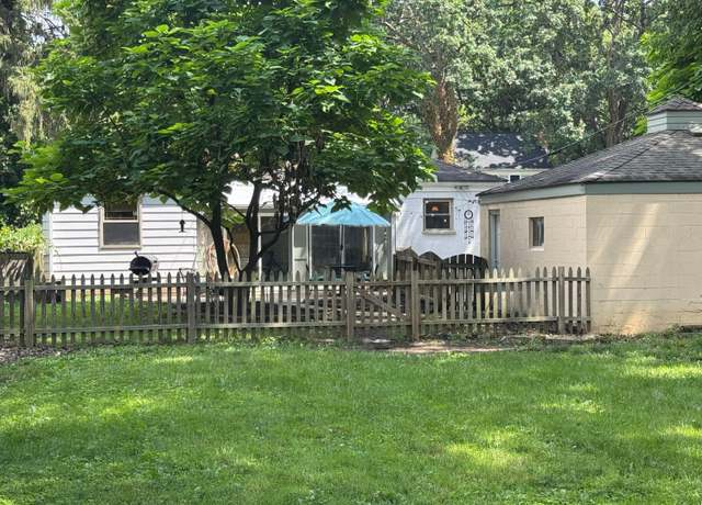 Property at 2623 Wildwood Rd, Columbus, OH 43231, 4 beds, 2 baths