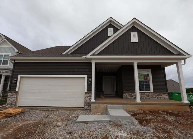 Property at 426 Colonial Club Rd, Commercial Point, OH 43116, 3 beds, 2 baths