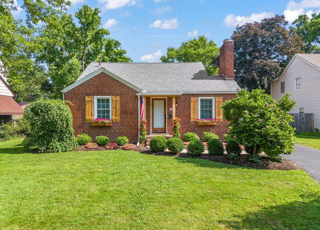 Property at 2698 Ruhl Ave, Columbus, OH 43209, 3 beds, 2.5 baths