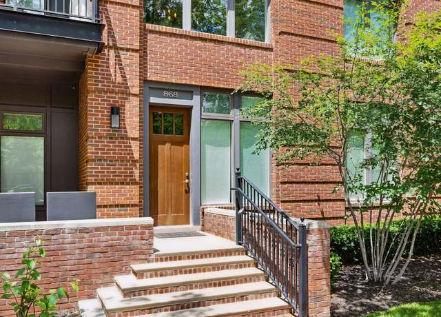 Property at 868 Burr Ave, Columbus, OH 43212, 2 beds, 2 baths