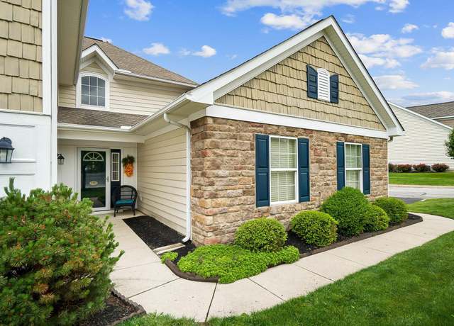 Property at 4481 Newport Loop E, Grove City, OH 43123, 3 beds, 2.5 baths