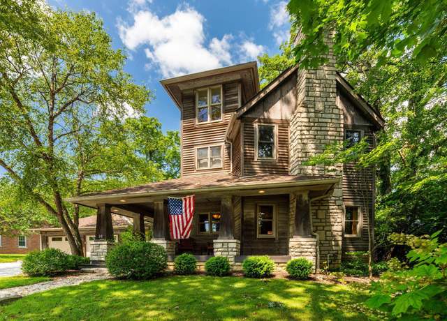 Property at 10 Woodland Ave, Delaware, OH 43015, 3 beds, 3.5 baths