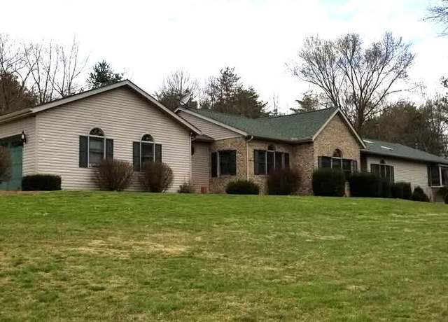 Property at 31610 Mays Rd, Logan, OH 43138, 4 beds, 3.5 baths