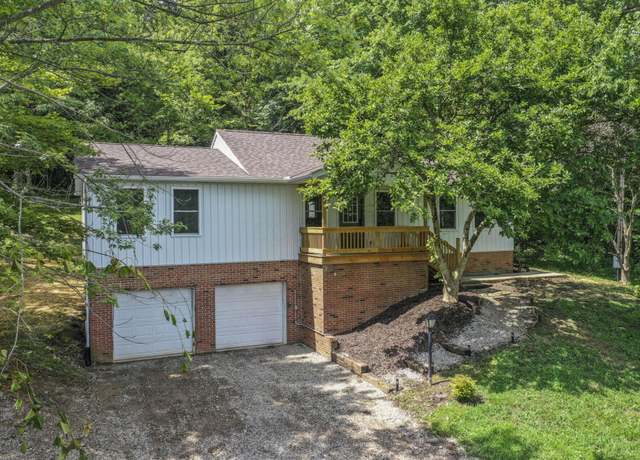 Property at 2140 Hamburg Rd SW, Lancaster, OH 43130, 3 beds, 2 baths