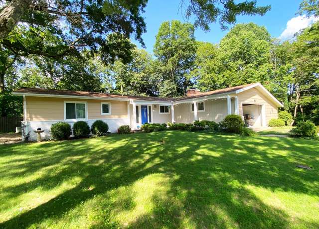 Property at 76 Mulligan Rd, Athens, OH 45701, 3 beds, 2 baths