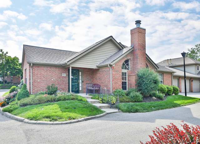 Property at 880 Village Brook Way, Columbus, OH 43235, 3 beds, 3 baths