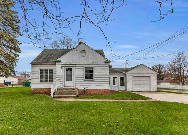 Property at 14608 Rockside Rd, Maple Heights, OH 44137, 3 beds, 2 baths