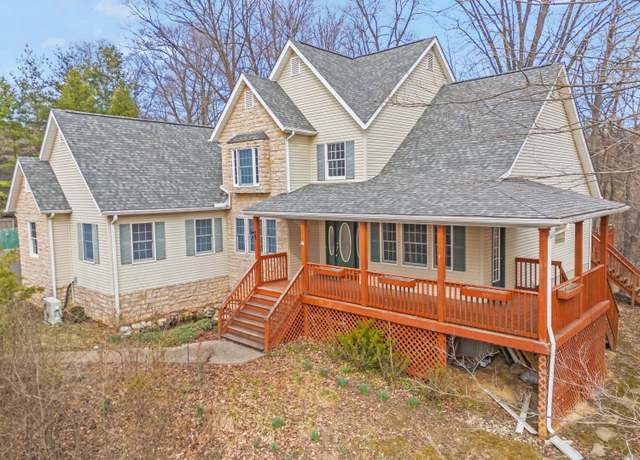 Property at 4251 Alward Rd SW, Pataskala, OH 43062, 4 beds, 3 baths