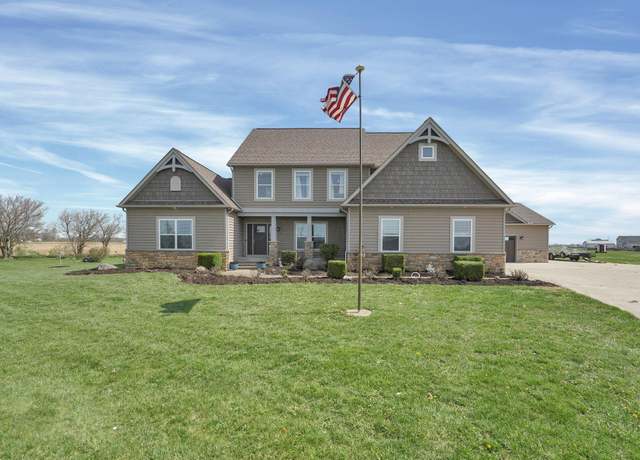 Property at 14750 Commercial Point Rd, Ashville, OH 43103, 5 beds, 4.5 baths