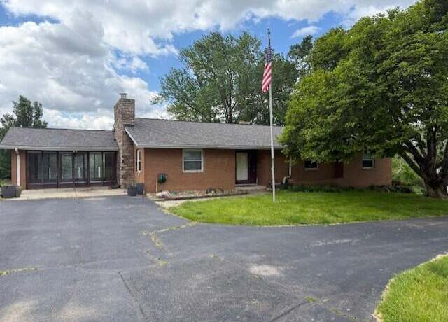 Property at 8165 Busey Rd, Pickerington, OH 43147, 3 beds, 3 baths