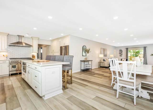 Photo of 3258 Kenyon Rd, Upper Arlington, OH 43221