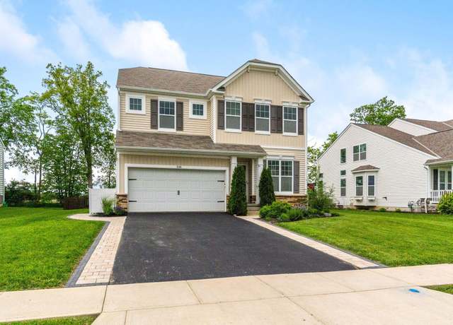 Property at 646 Black Hawk Dr, Marysville, OH 43040, 3 beds, 2.5 baths