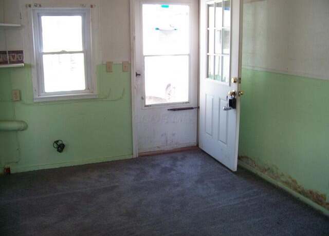 Property at 115 N Highland Ave, Bucyrus, OH 44820, 2 beds, 1.5 baths