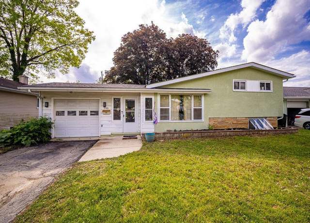 Property at 795 Brixham Rd, Columbus, OH 43204, 3 beds, 2 baths