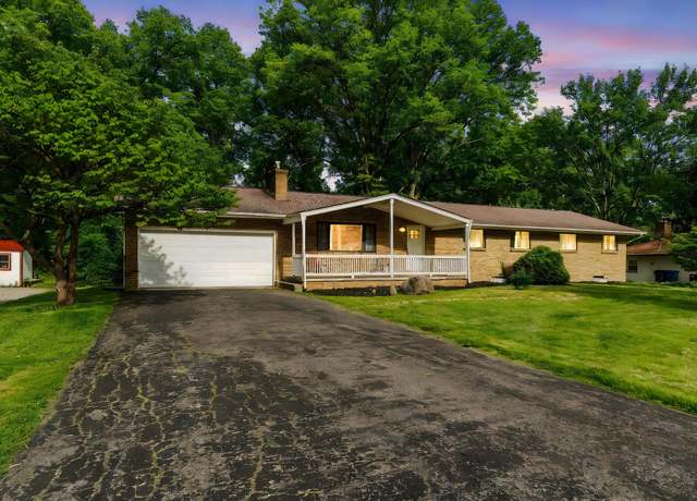 Property at 222 Ballard Dr, Columbus, OH 43230, 4 beds, 2 baths