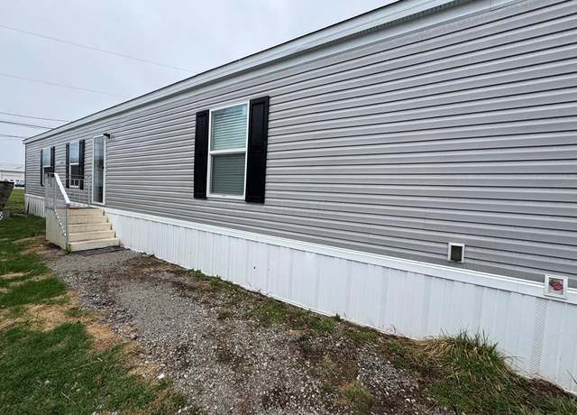 Property at 4285 Broadway Unit D-11, Grove City, OH 43123, 3 beds, 2 baths