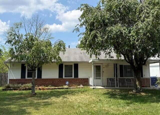 Property at 4161 Grayfriars Ln, Columbus, OH 43224, 4 beds, 1 bath