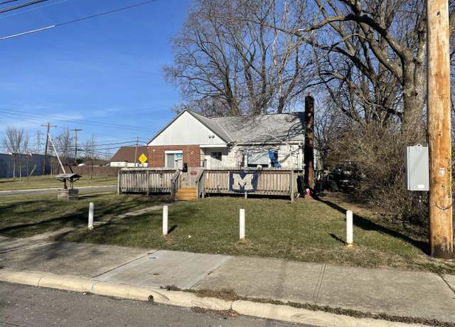 Property at 746 Oakland Park Ave, Columbus, OH 43224, 2 beds, 1 bath