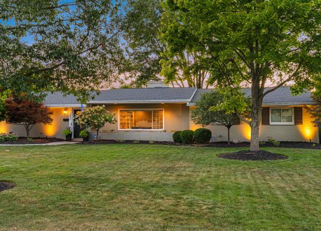 Photo of 3899 Norbrook Dr, Upper Arlington, OH 43220