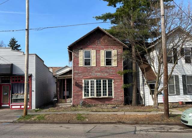 Property at 218 Granville St, Newark, OH 43055, 2 beds, 1 bath