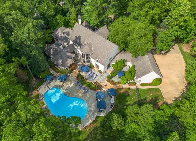 Property at 7637 Bridlespur Ln, Delaware, OH 43015, 6 beds, 6 baths