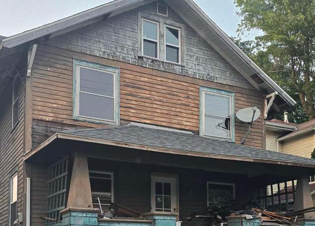Property at 324 W Church St, Marion, OH 43302, 3 beds, 2 baths