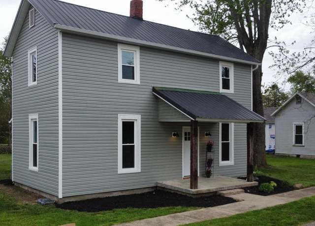 Property at 32 Railroad St, Jeffersonville, OH 43128, 2 beds, 1.5 baths