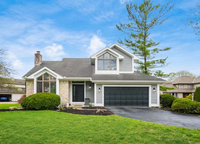 Property at 6765 Lakeside Cir E, Worthington, OH 43085, 3 beds, 2.5 baths
