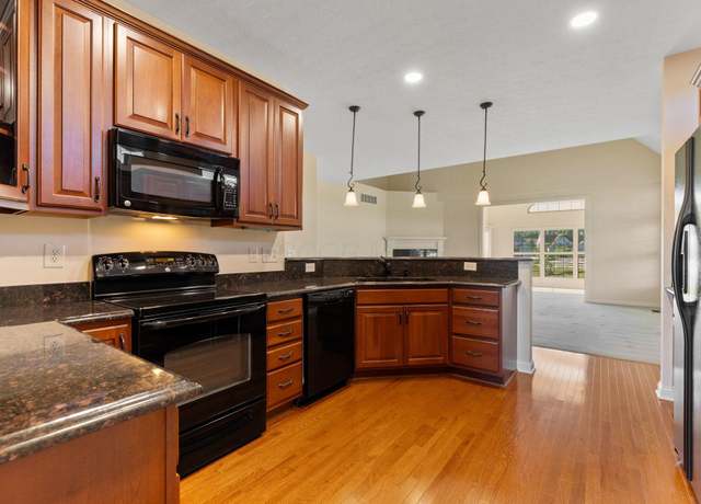 Photo of 87 Murphys Oval, Powell, OH 43065