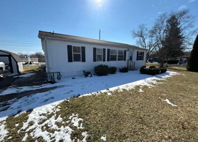 Property at 1000 W Main St #31, West Jefferson, OH 43162, 3 beds, 2 baths