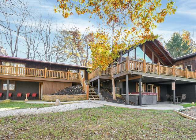 Property at 14485 Jack Run Rd, Rockbridge, OH 43149, 8 beds, 5.5 baths
